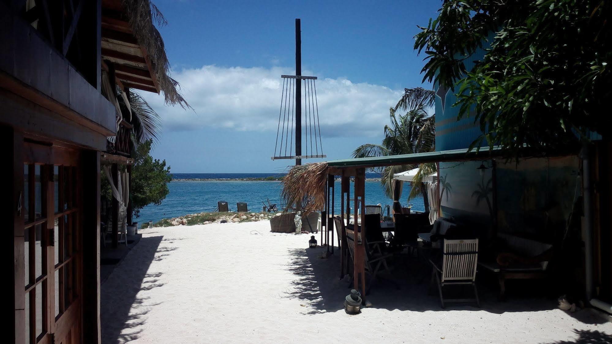 Coral Reef Hotel