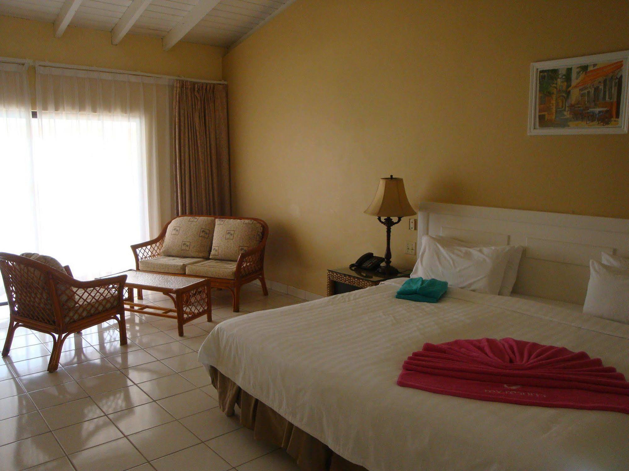 Starfish Discovery Bay Resort Holetown