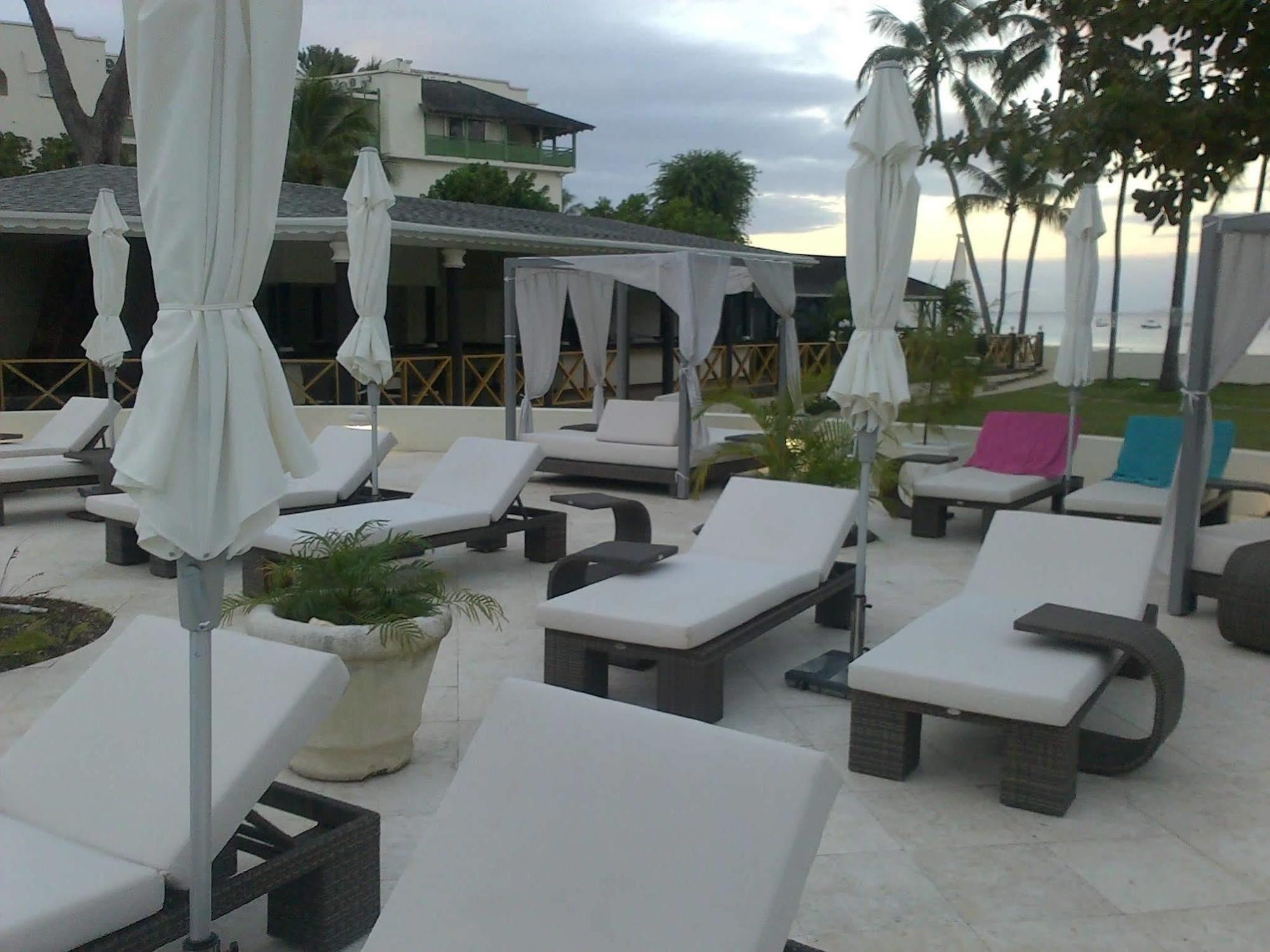 Starfish Discovery Bay Resort 3*