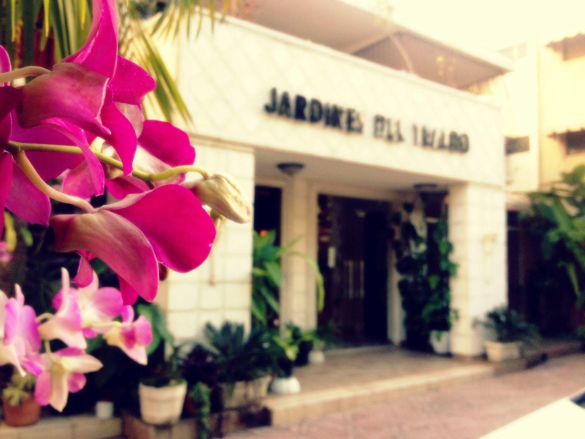 Jardines Del Teatro 3*