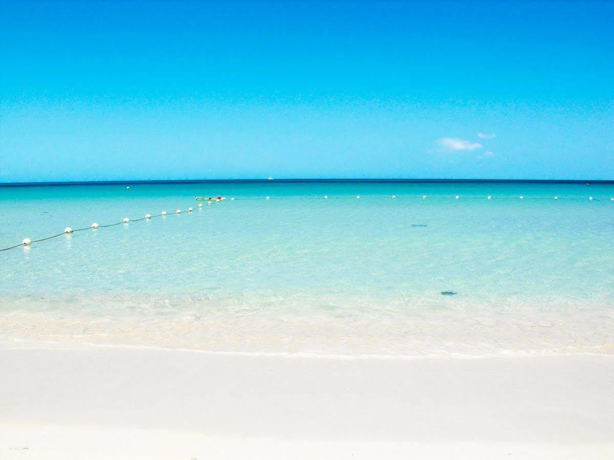 Hotel Bar-b-barn Beach 2*