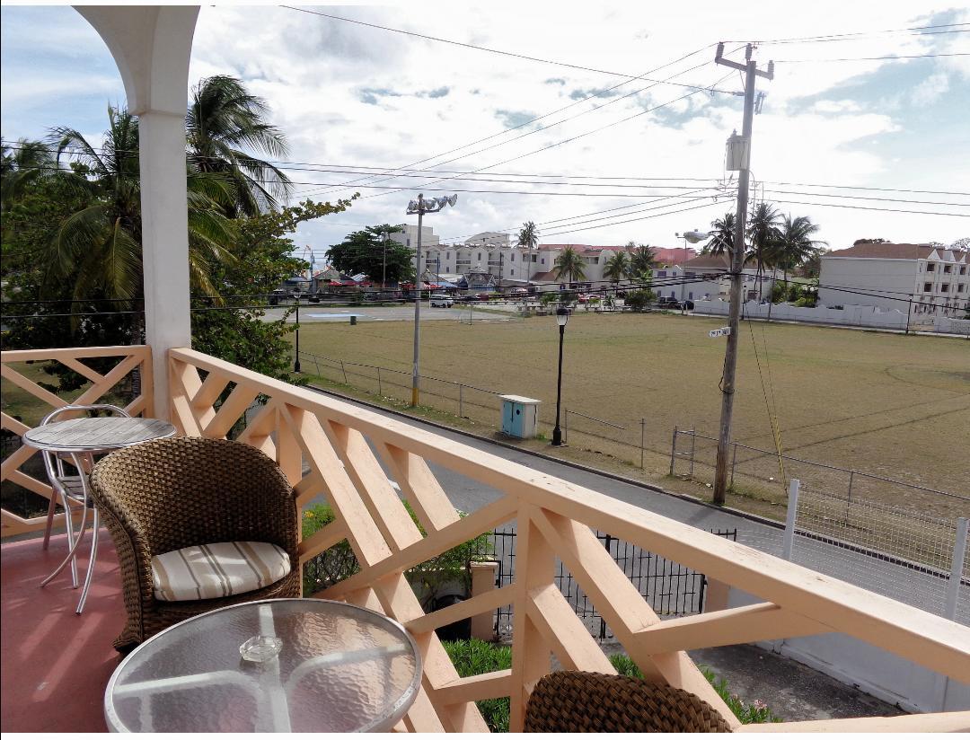 Sun & Sea Apartment Christ Church
