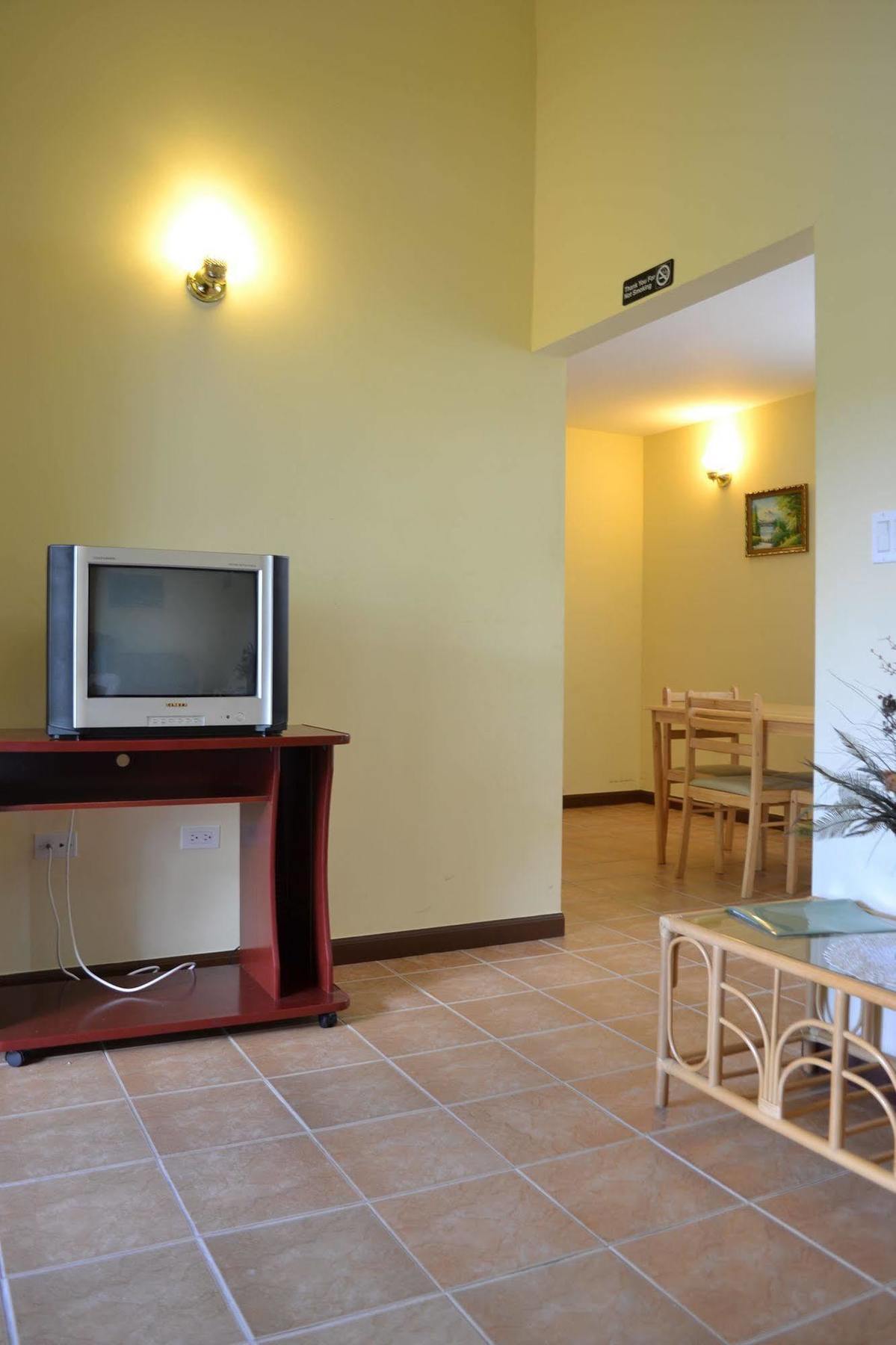 Paige Pond Country Inn 3*