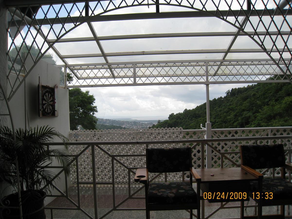 Hotel Alicia's Palace *