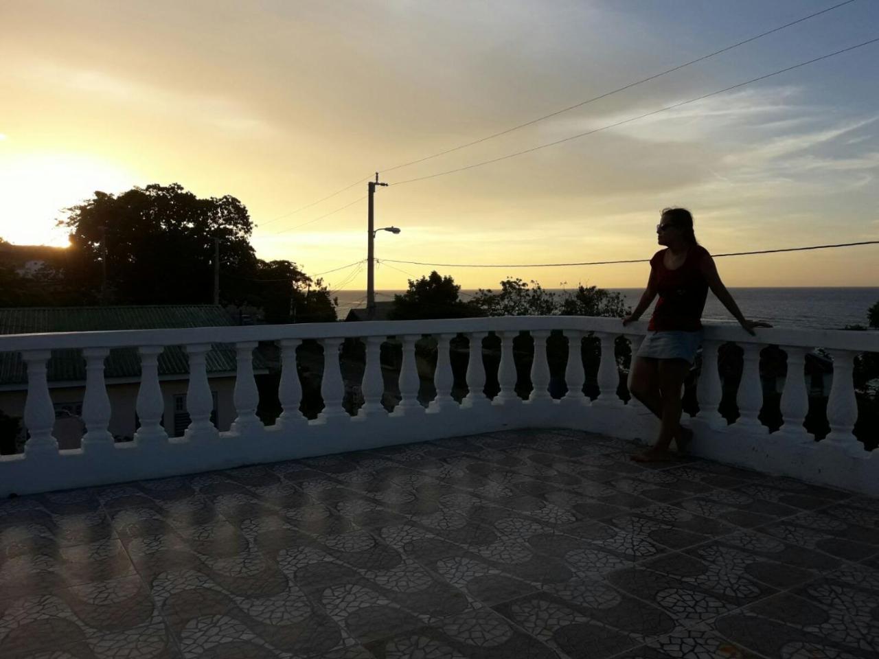 Tina's Guest house 3*