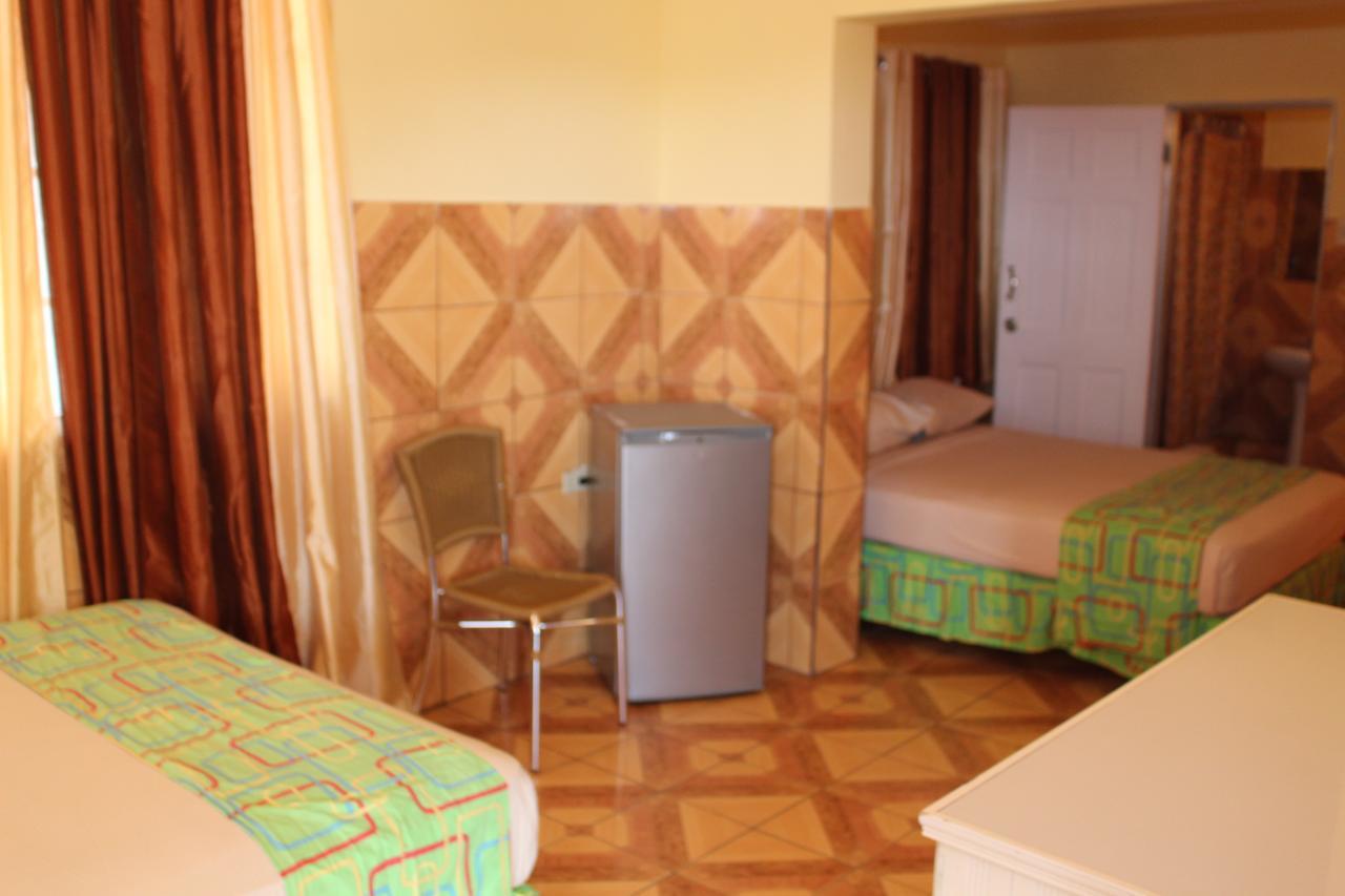 Hotel Alicia's Palace Port of Spain