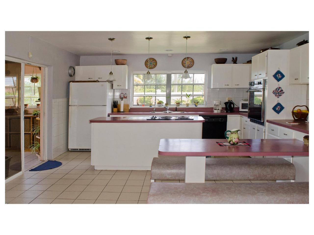 Silver Point Villa *