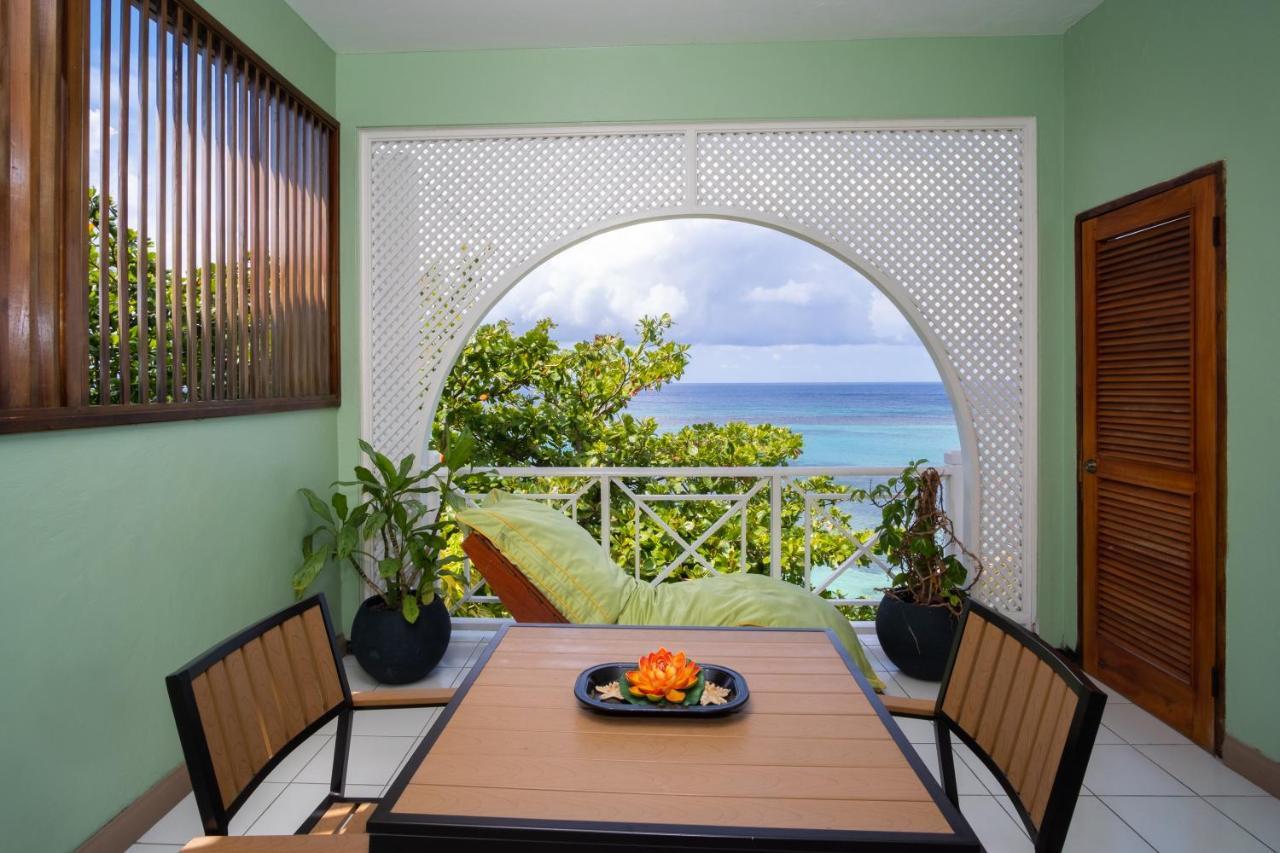 Hotel Hibiscus Ocho Rios