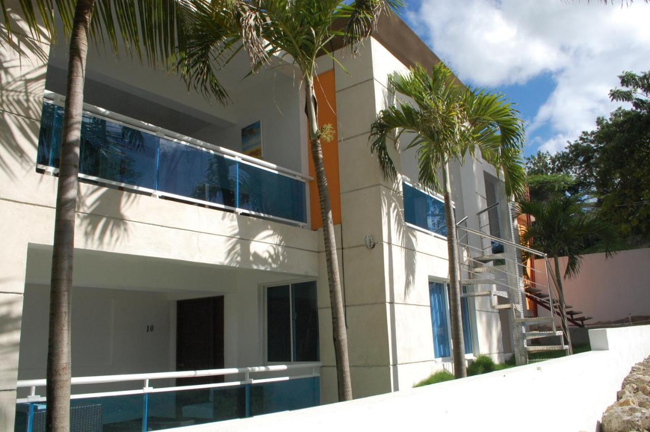 Hotel Bay *