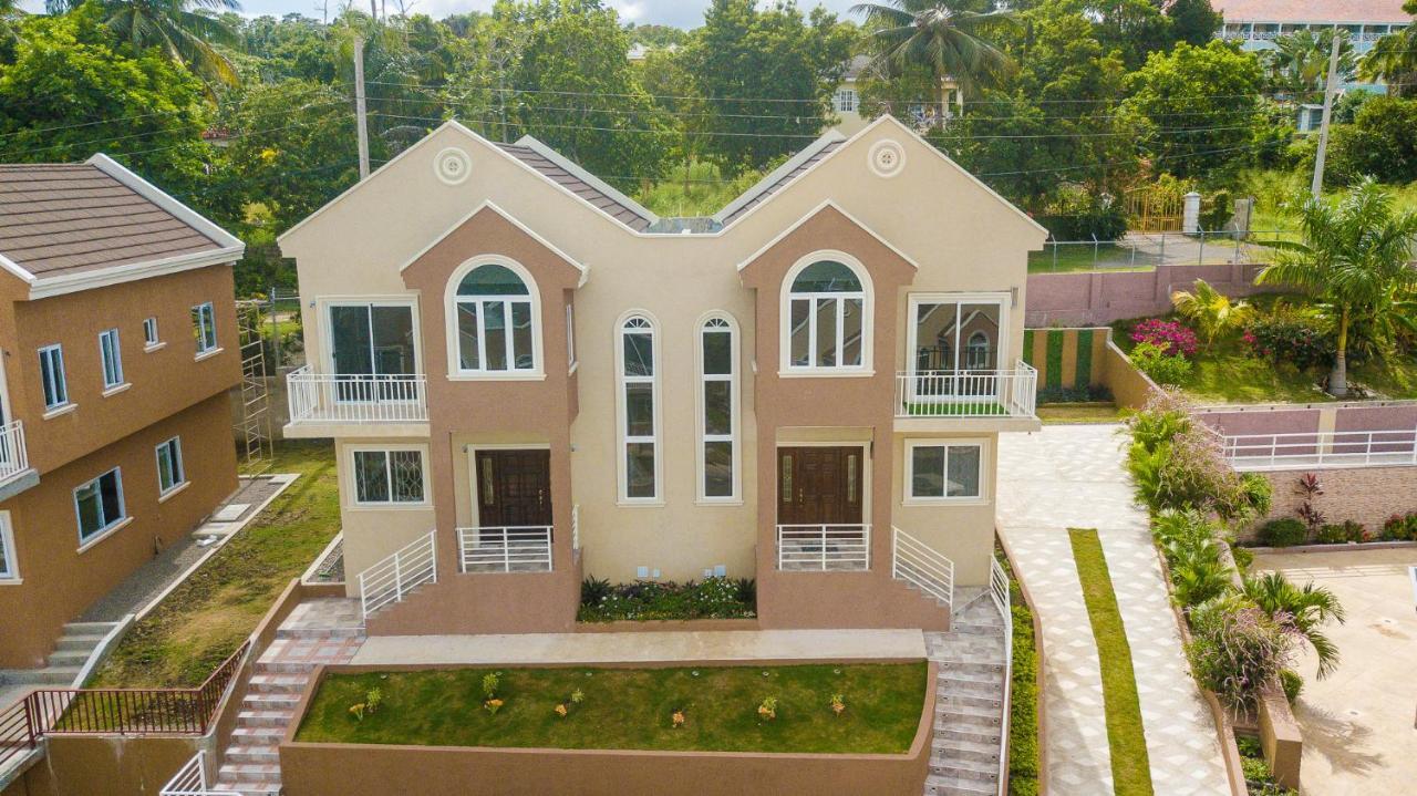 Holiday home Tropical Luxury Dreams *