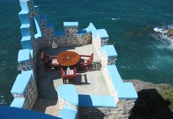 Hotel Blue Cave Castles Negril