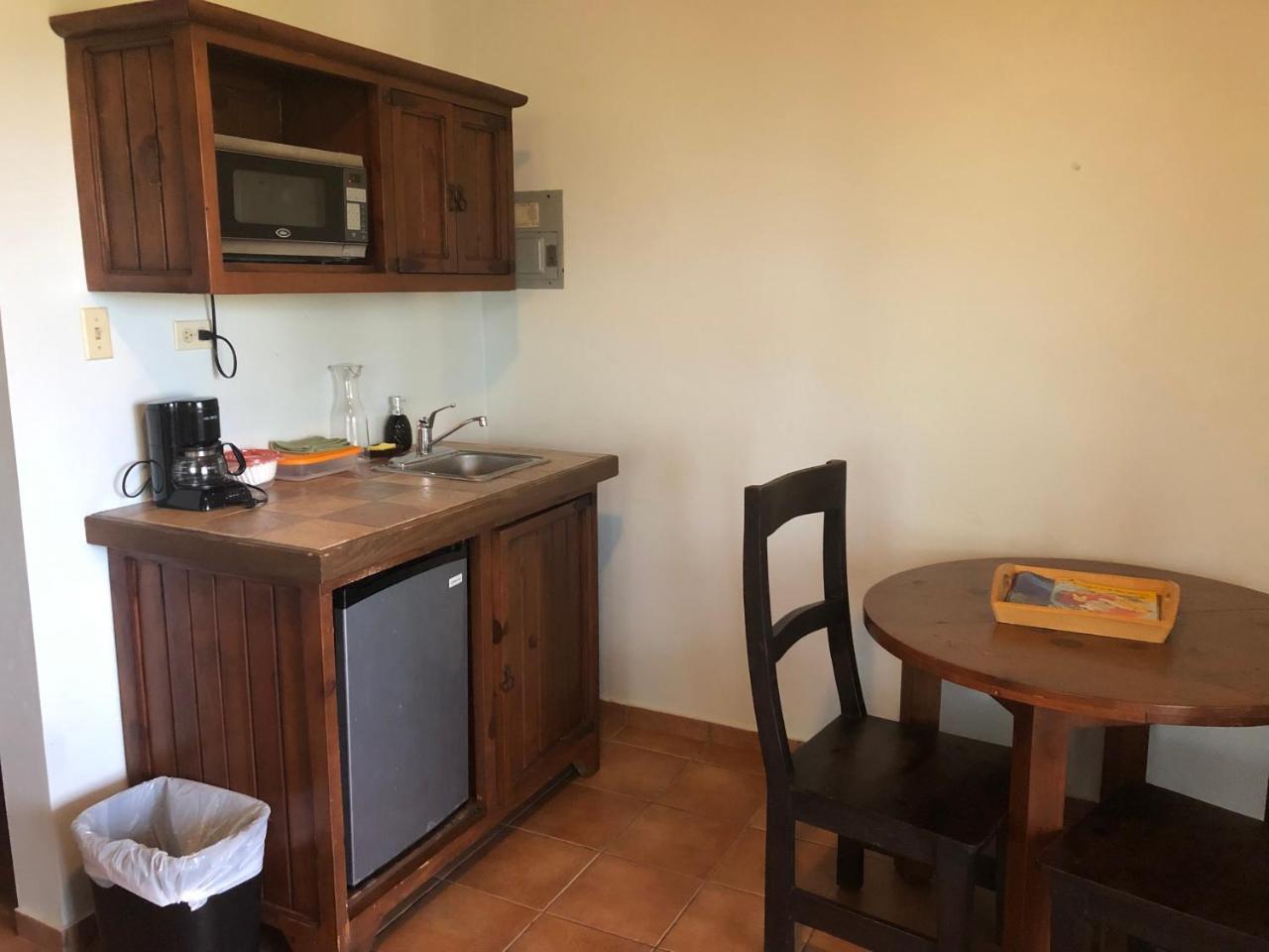 Palmas Inn 2*