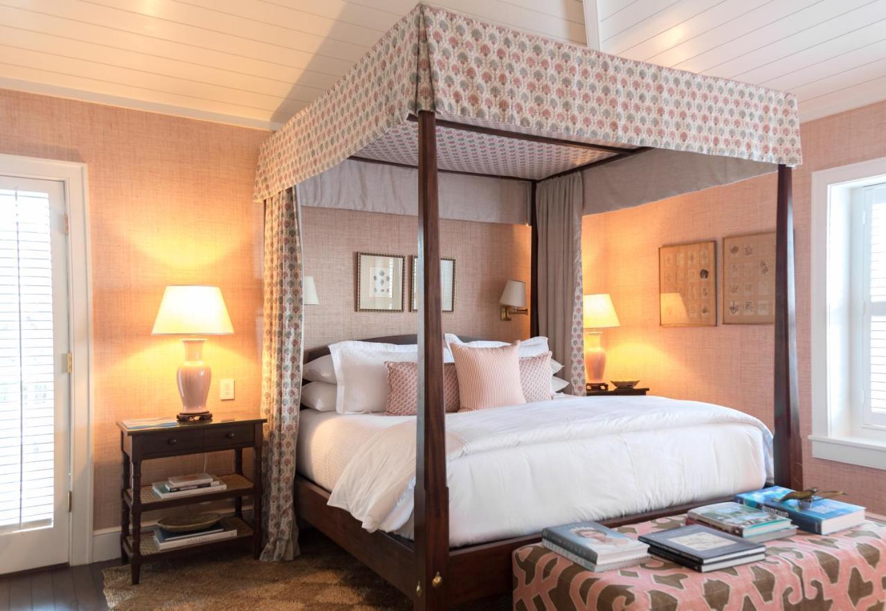 Eleven Bahama House Resort 4*