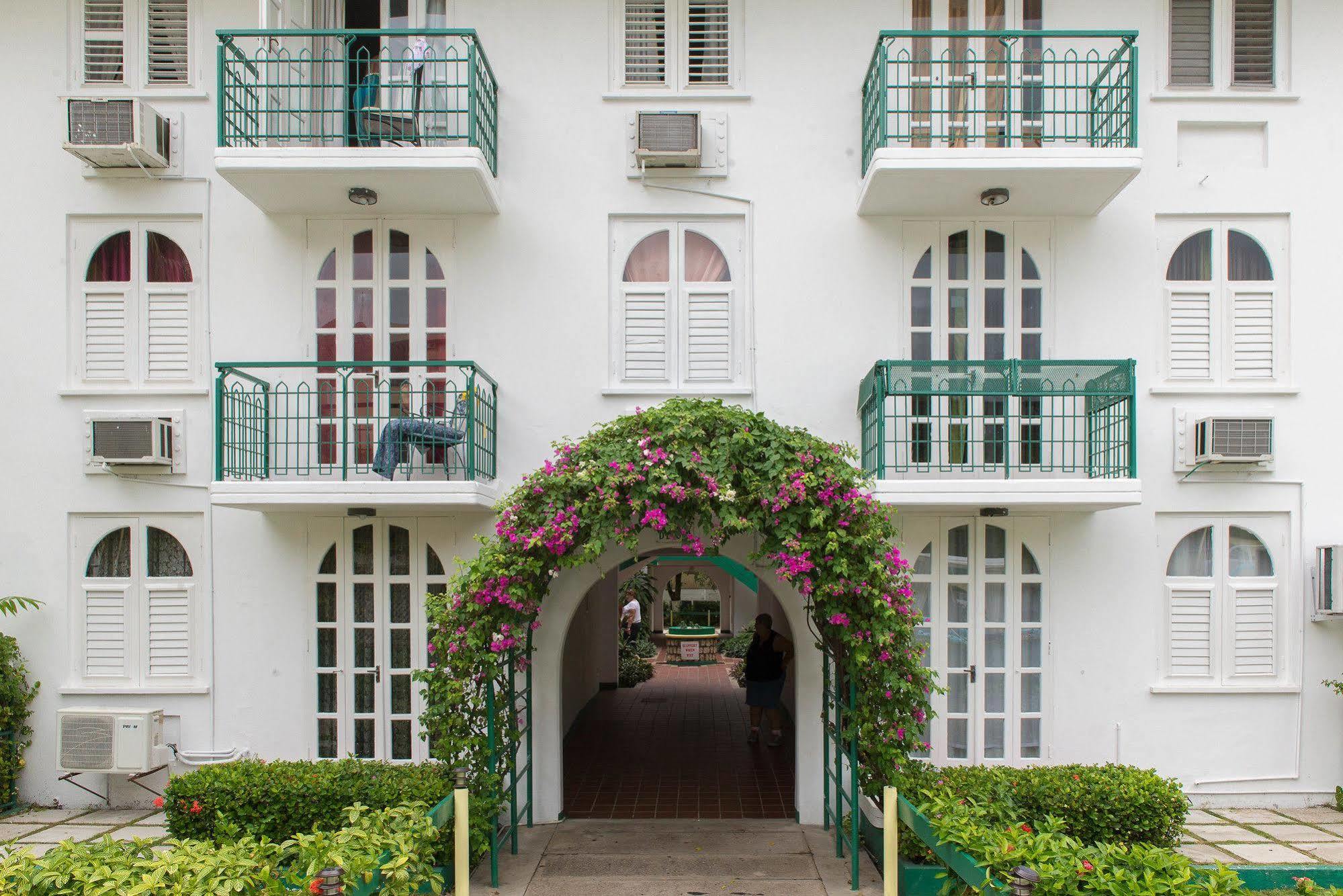Hotel Castles