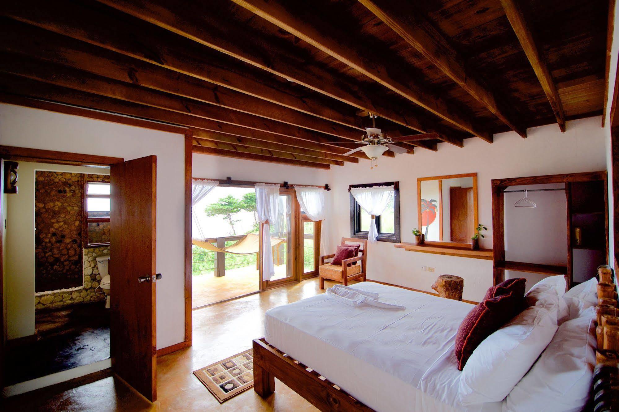 The Sea Cliff & Hotel 4*
