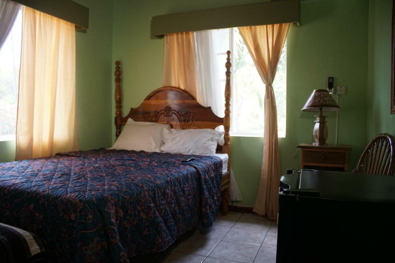 Emerald View Hotel Montego Bay