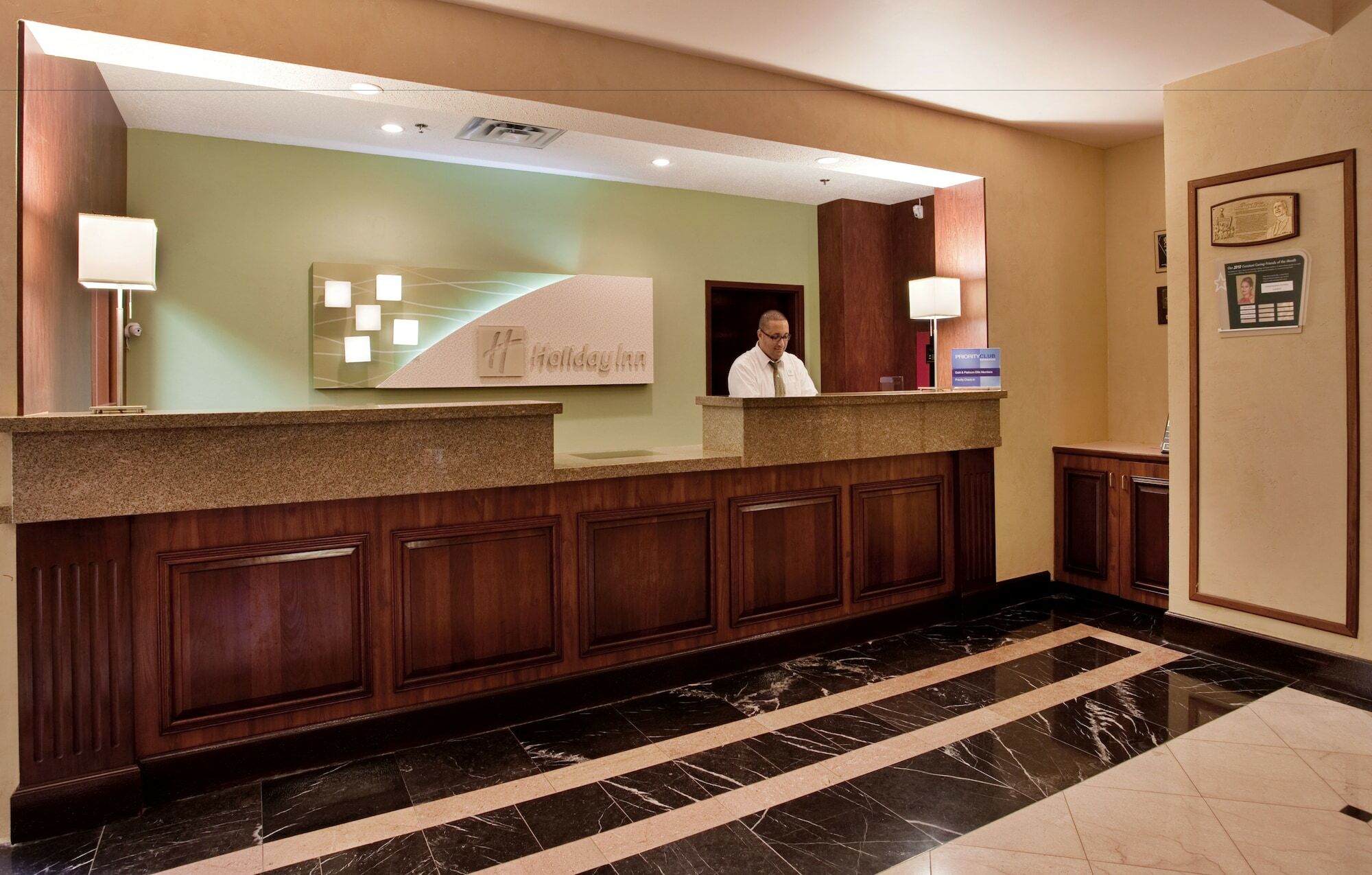 Resort Holiday & Tropical Casino By Ihg 3*
