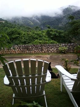 Neita's Nest Bed & Breakfast