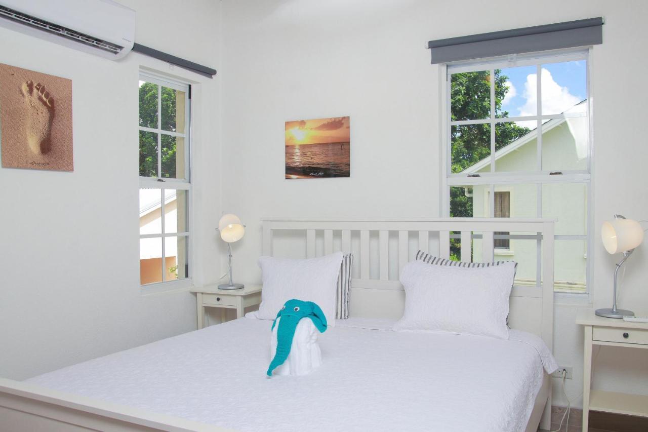 Lush Life Villa Saint James