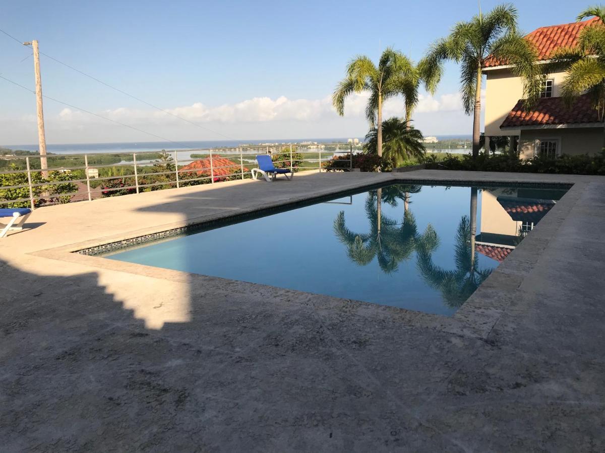 2 Bedrooms Panoramic Seaview With Pool Montego Bay