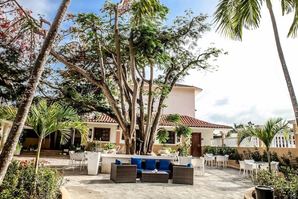 The Mt 3* Bávaro