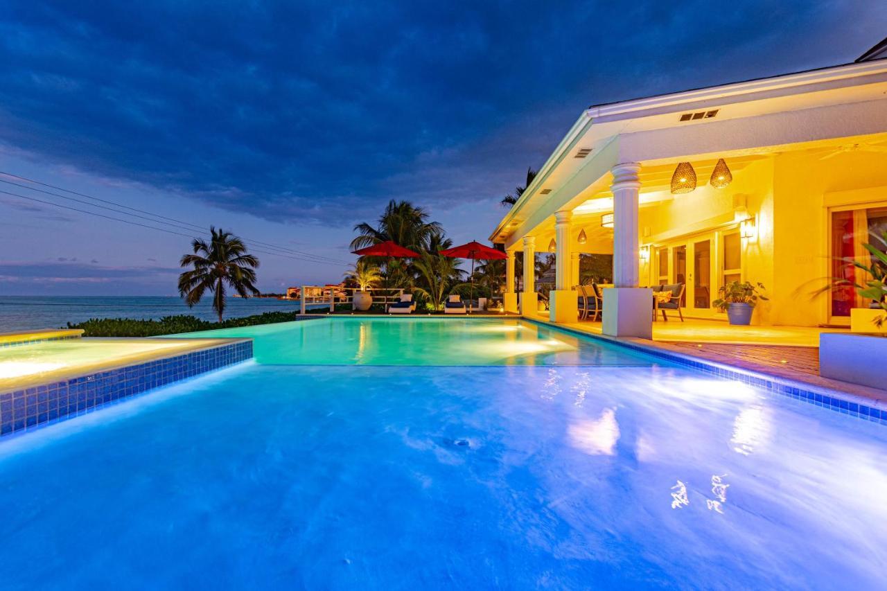 Northwinds - At Orange Hill - Private Pool Pousada Nassau