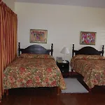 Inn At Shaw Park Gardens & Waterfalls