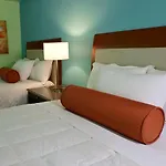 Quints Travelers Inn