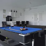 Villa Dianna - Entire Villa, Roof Terrace, Pool, Garden, Sea Views Near Dunn\'S River
