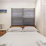 Garden Apartment-Beach-5Min Drive, 1 Hr Montego Bay, 25 Mins Ocho Rios, Welcome Breakfast Basket
