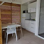 B. O. Paradis Sxm