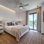 Fantastic New Penthouse W Rooftop Picuzzi