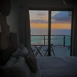 1 Corcega Beachfront Suites