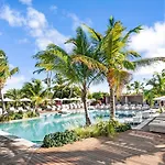 Hodges Bay Resort & Spa