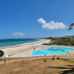 Studio 27 Orient Bay