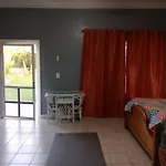 Surfers Manor Motel
