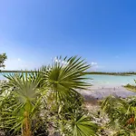 New Tropical Waterfront Cooper Jack Bay Villas