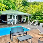 Case Coco Pointe Batterie. Piscine, Vue Mer, 4 P.