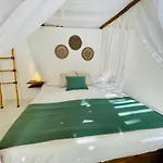 Leeloo Boutique Hotel