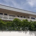 Shkyblue Suites