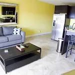 Couples Getaway 1Bed 1Bath Condo In Red Hook