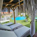 Villa Raven\'S Paradise