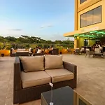Comfort Inn & Suites Tobago