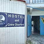 Shrimpy\'S Waterfront Hostel And Crew Quarters