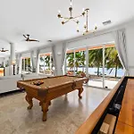 Pieces Of Eight Luxe 6Br