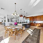 Pieces Of Eight Luxe 6Br