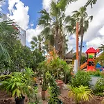 Maho Beach House - Grand Studio - Oceanview Suite