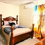Travelholics Getaways