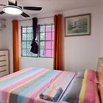 Da Pink And White Palace