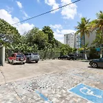 Borinquen Beach Inn